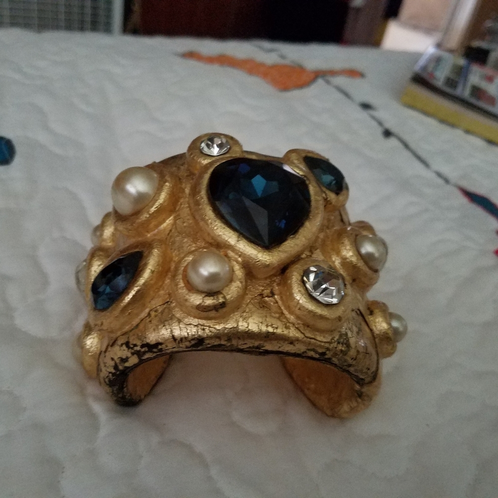 GORGEOUS/Baroque/Vintage/Boho/ Cuff